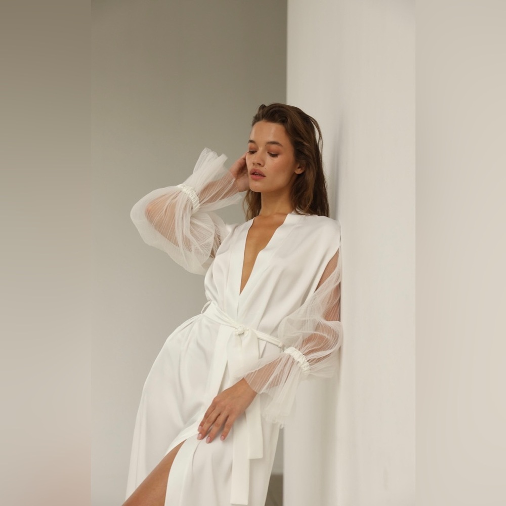 The Robe: Handmade Bridal Robe - Picture 10 of 11
